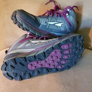 Altra hikers